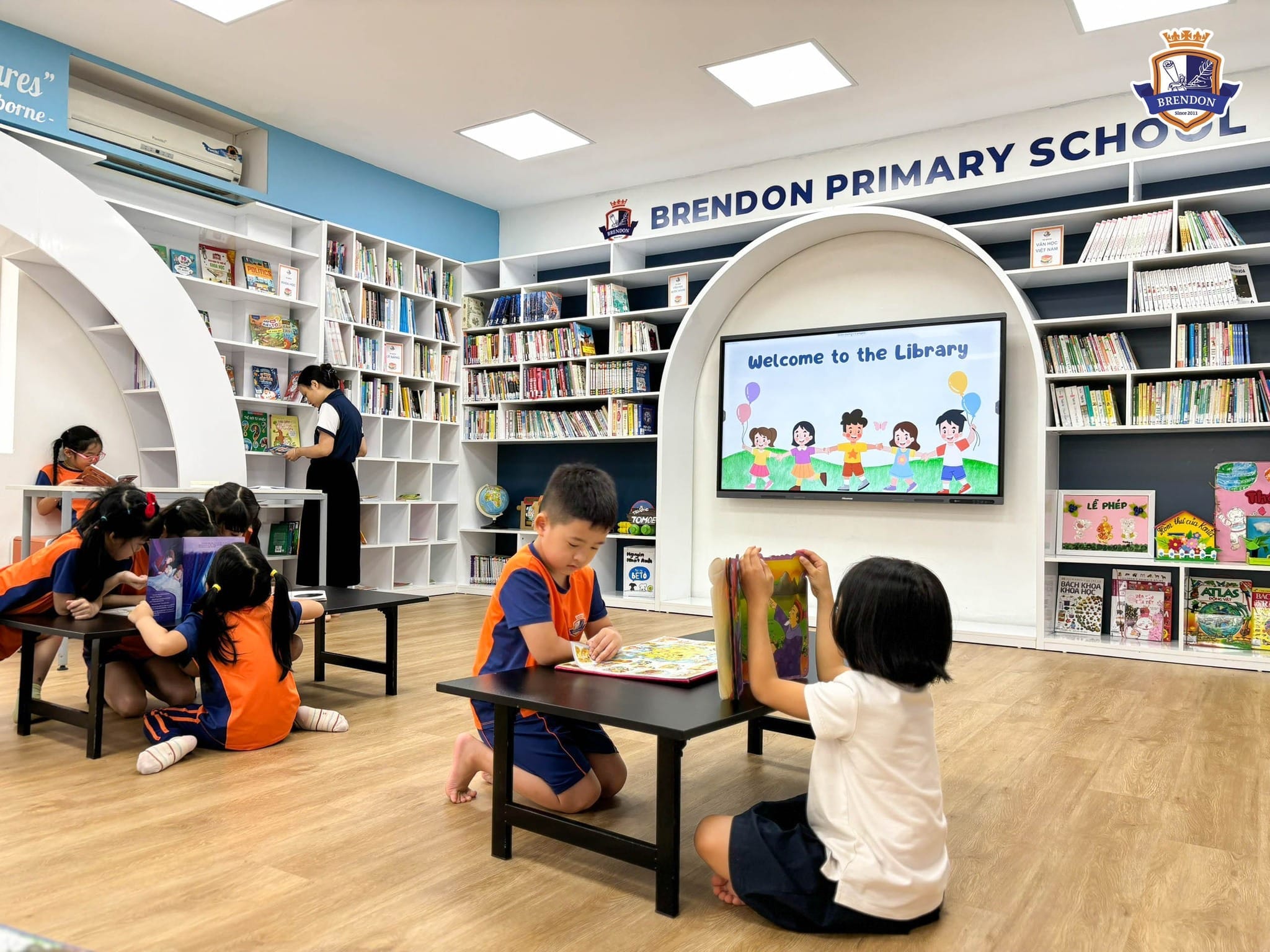 Brendon áp dụng chương trình học song ngữ chuẩn quốc tế