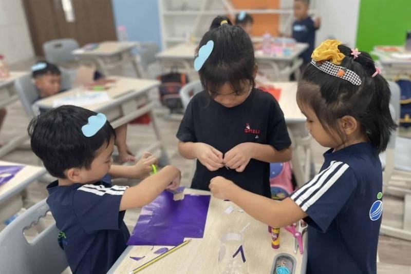 Đánh giá chương trình tiền tiểu học gồm những gì?