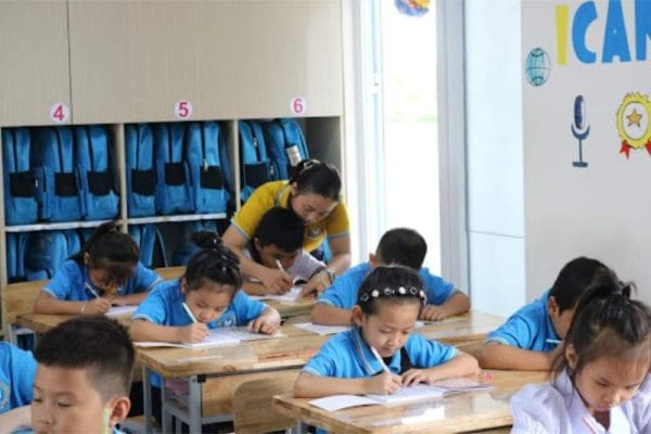 Học tiền tiểu học giúp trẻ tự lập sớm hơn