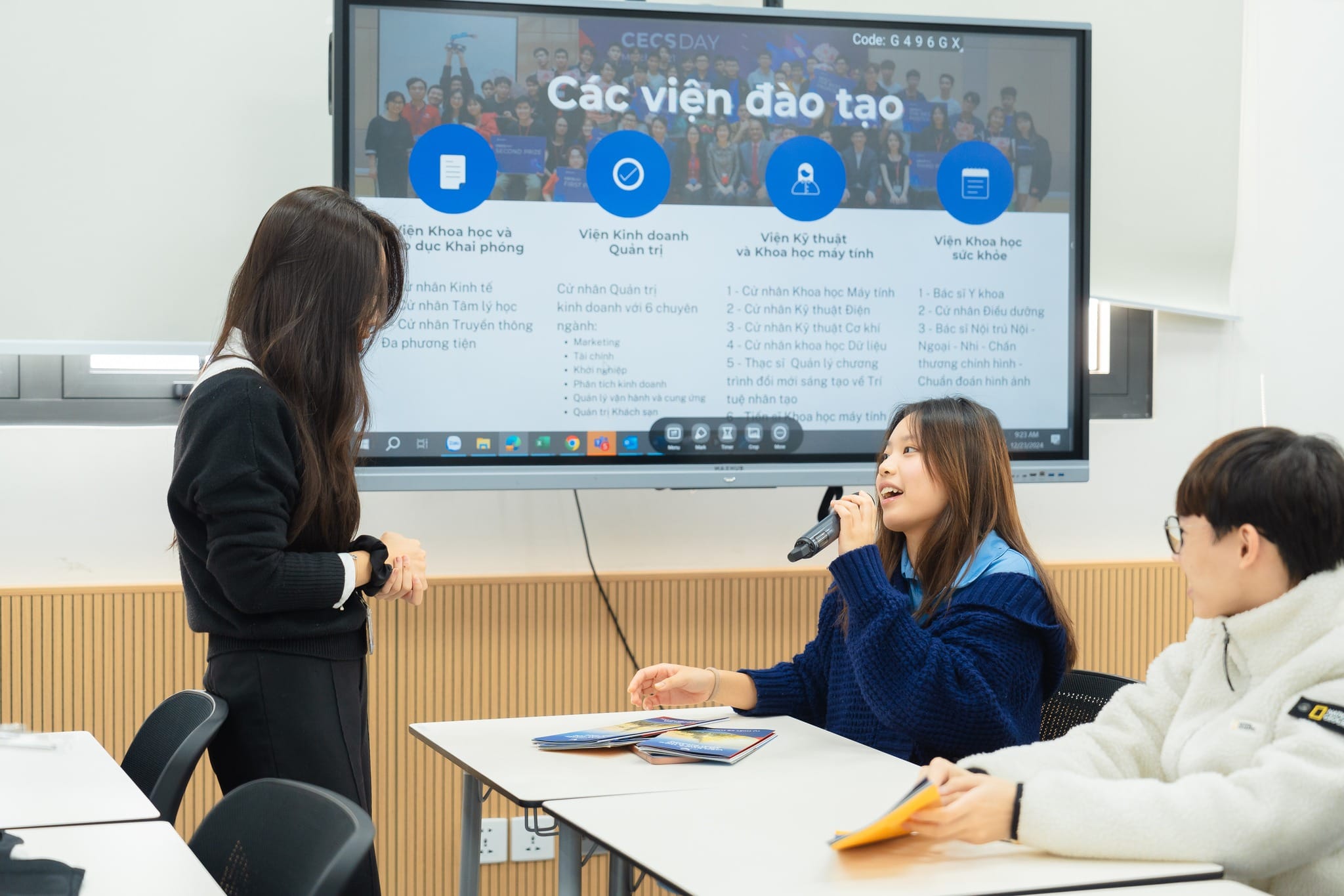 Học sinh được tư vấn giáo dục chuyên sâu, xây dựng lộ trình học tập phù hợp