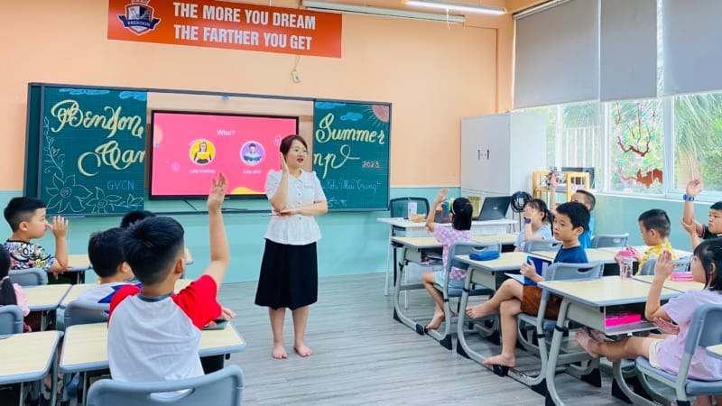 Bạn mong muốn con mình đạt được gì khi học tại trường song ngữ?