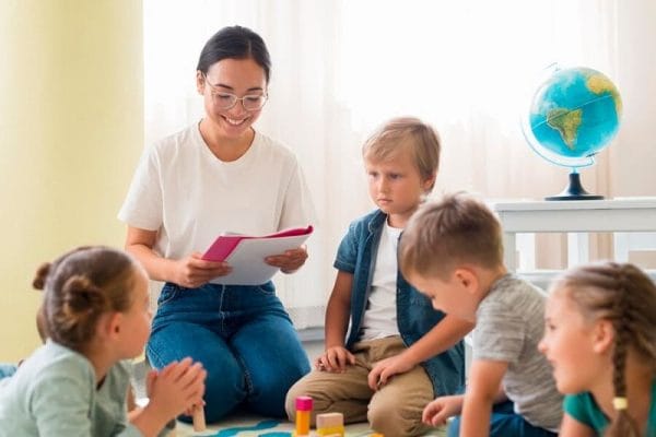 các khẩu hiệu về trường mầm non hạnh phúc
