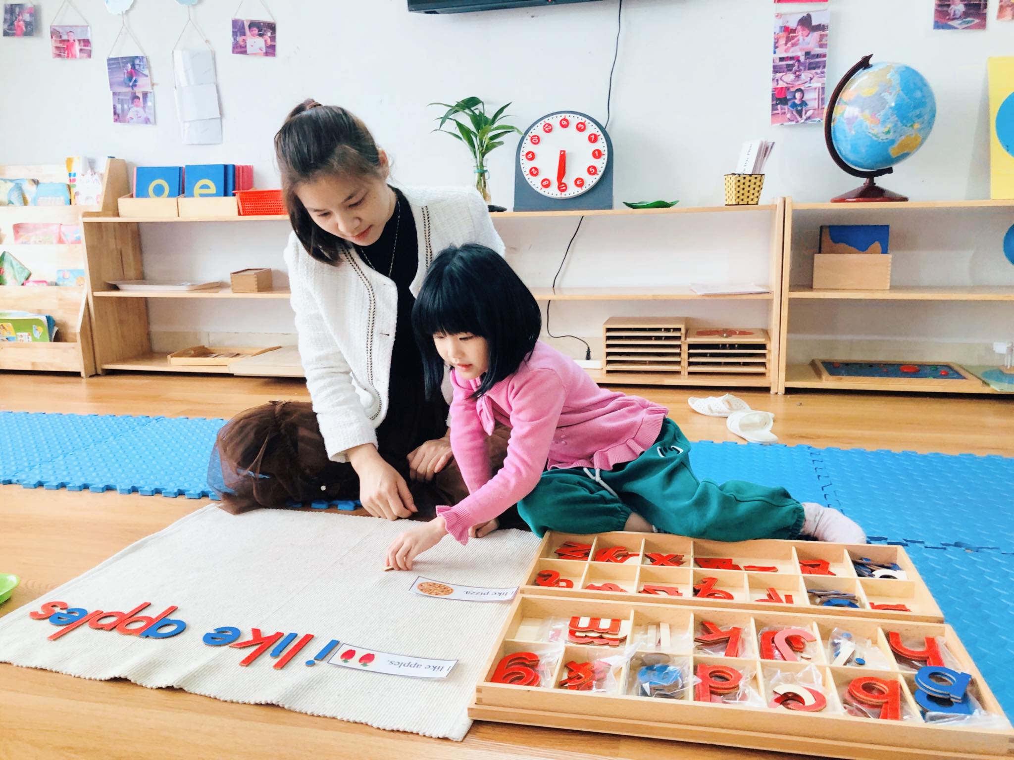 Montessori dựa trên nguyên tắc "tôn trọng sự phát triển tự nhiên của trẻ"