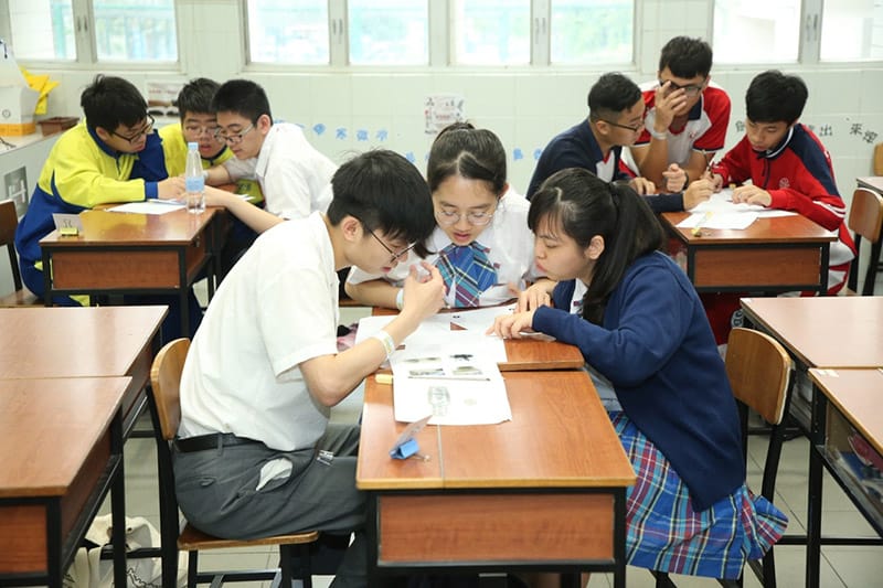 Đặc điểm của học sinh cấp 2