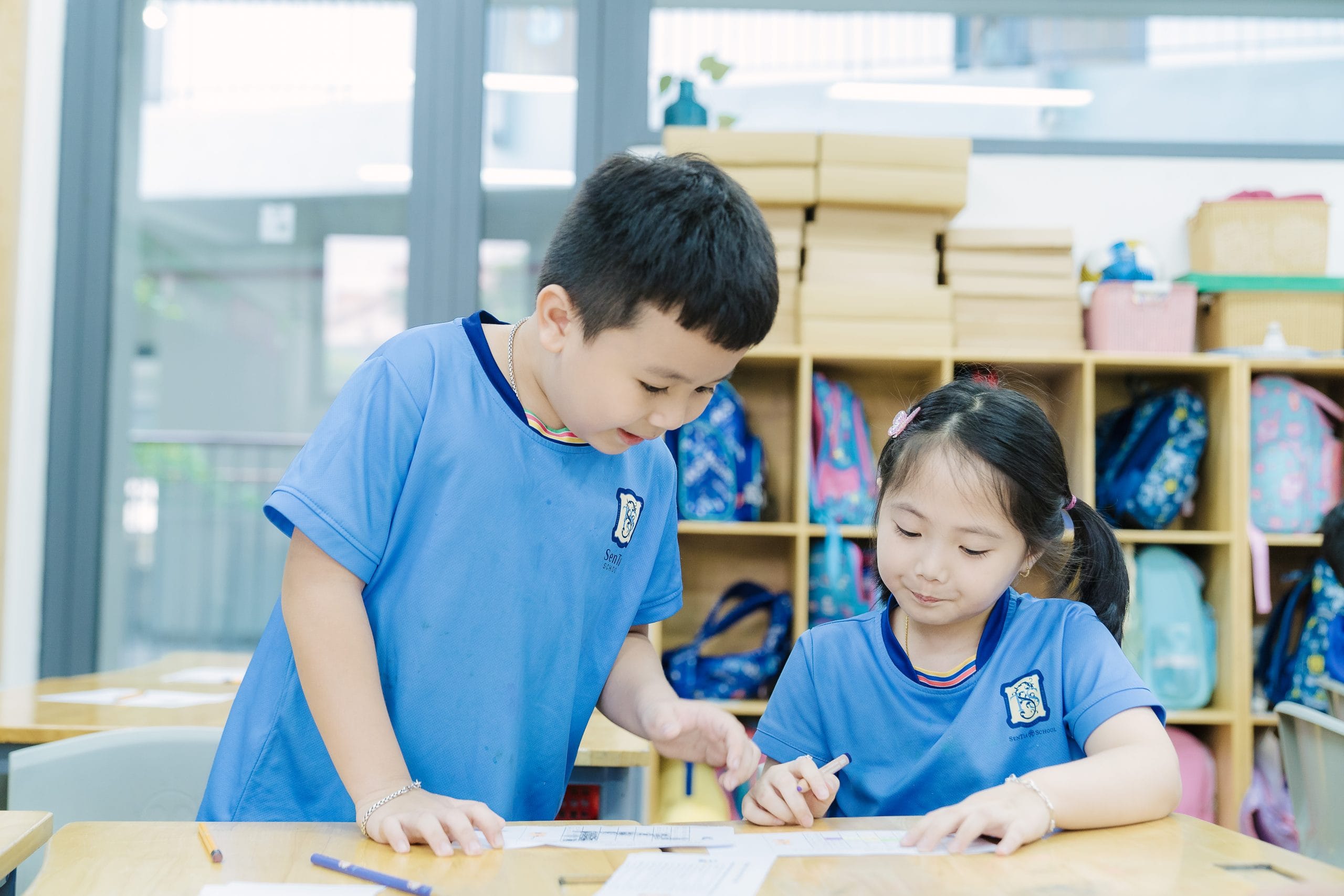 Học đúng giờ mỗi ngày giúp rèn tính kỷ luật