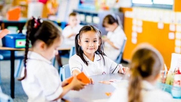 Tiếp nhận học sinh vào lớp 1