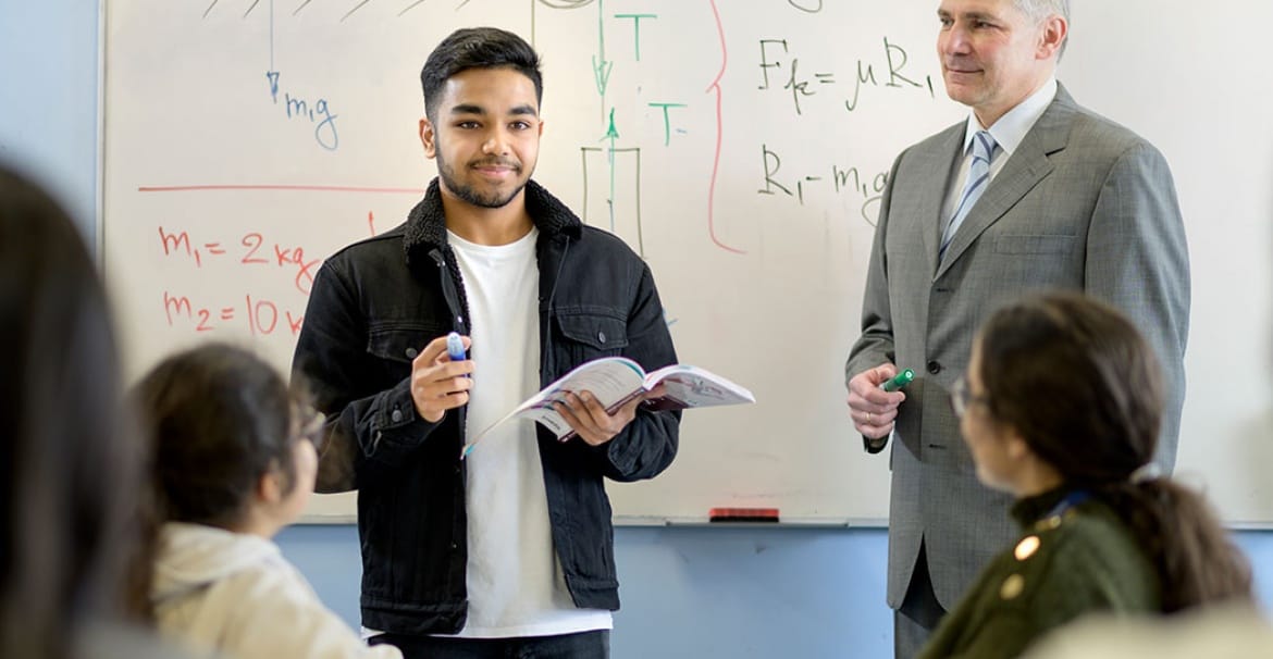 Luyện thuyết trình bằng công cụ hiện đại