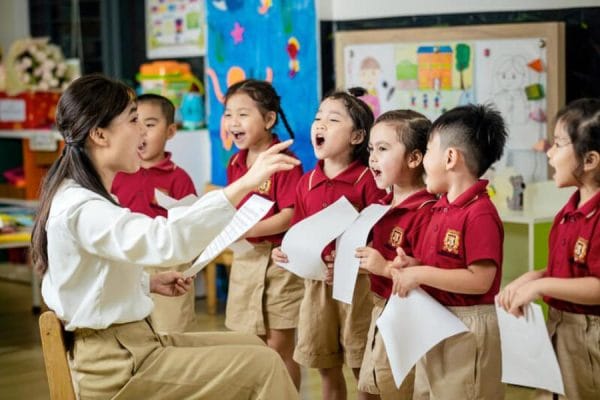 Trường học thân thiện là gì?