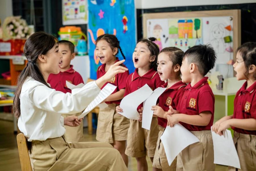 Trường học thân thiện là gì?