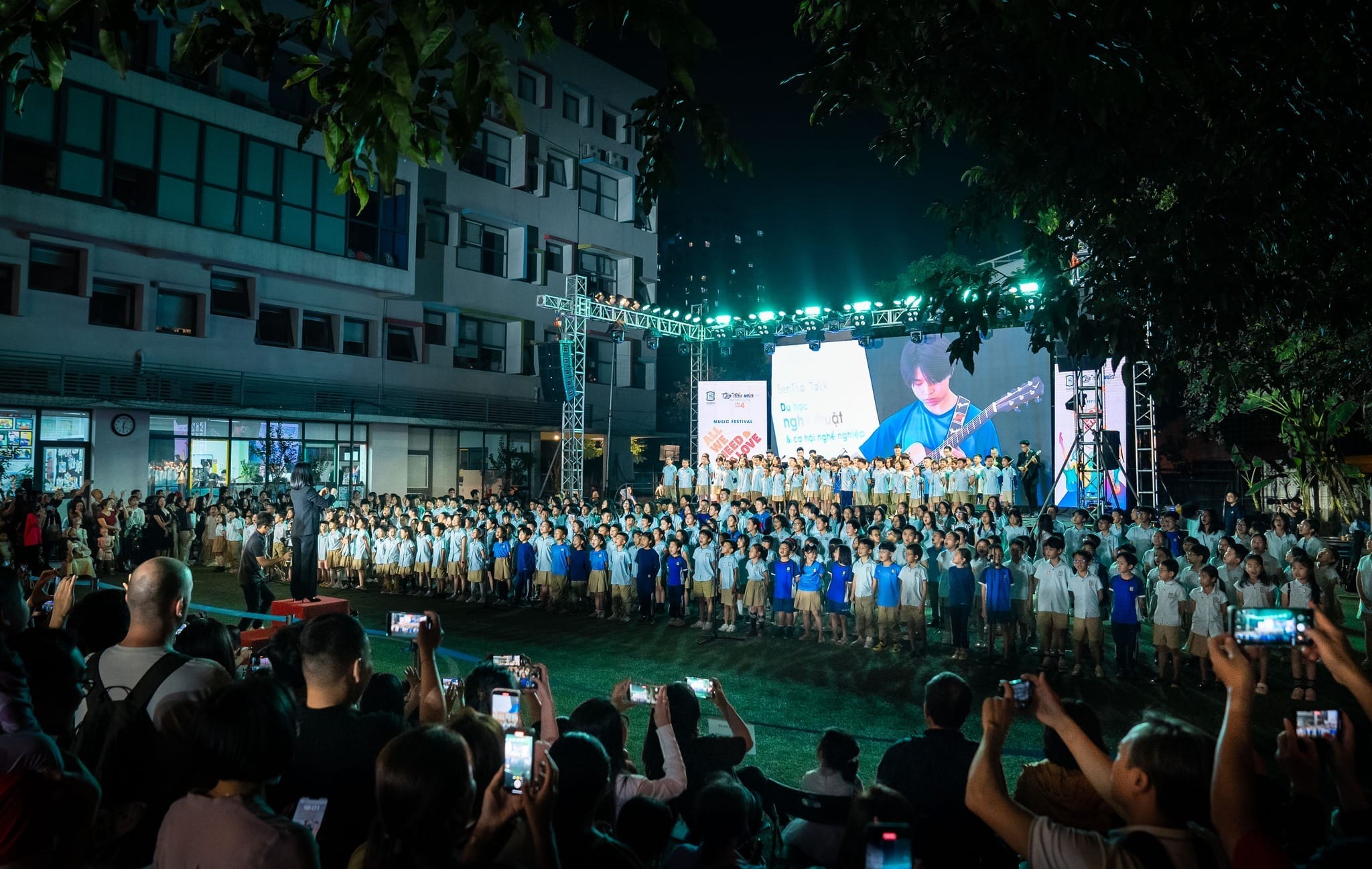 Sự kiện